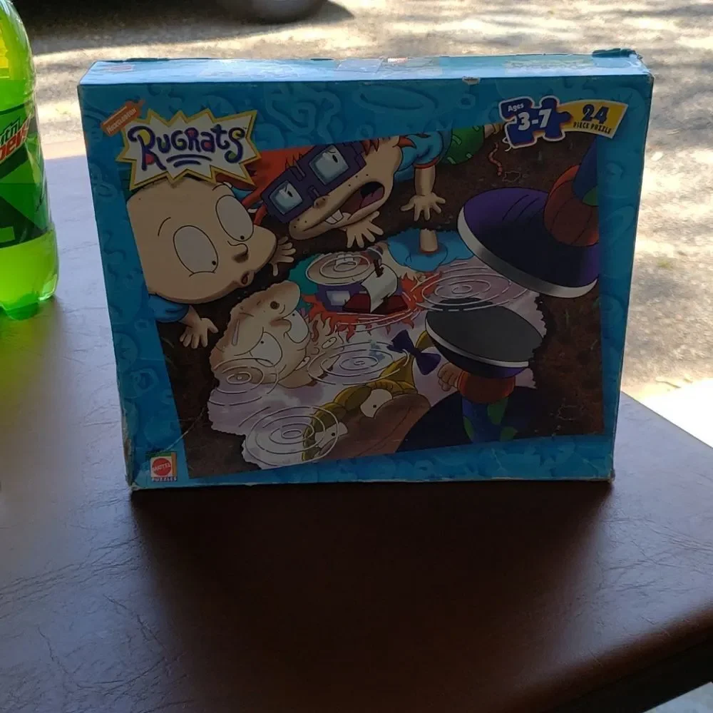 Lot of 2 Kids Vintage Jigsaw Puzzles - Aladdin and Rugrats